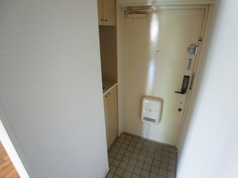 ジュネパレス柏第77  玄関