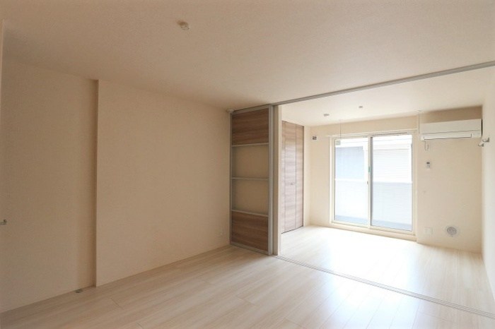 インペリアル リビング