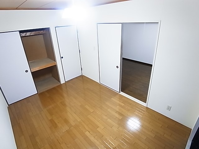 ユニバーサルマンション2 ベッドルーム