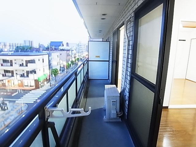 ユニバーサルマンション2 ベランダ