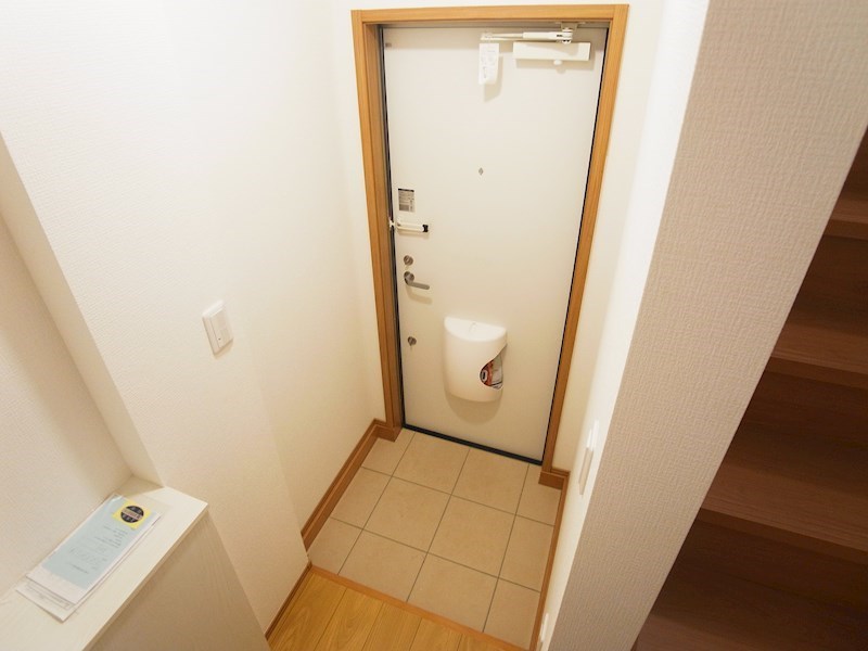 ラ・ルーナ 玄関