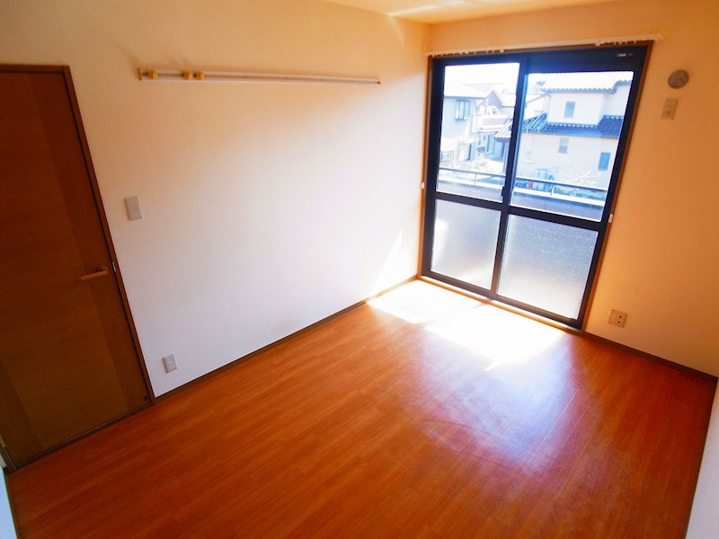 ジュネススズキ ベッドルーム