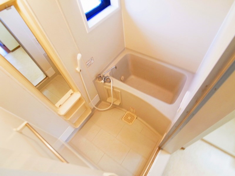 ジュネススズキ 風呂画像