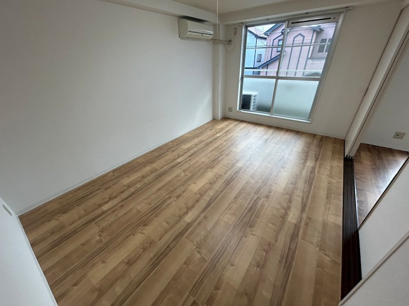 サンシャインミカ ベッドルーム