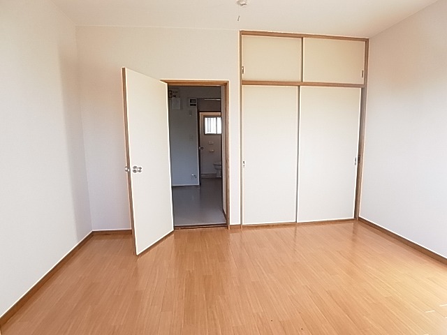 フラワーエステート ベッドルーム