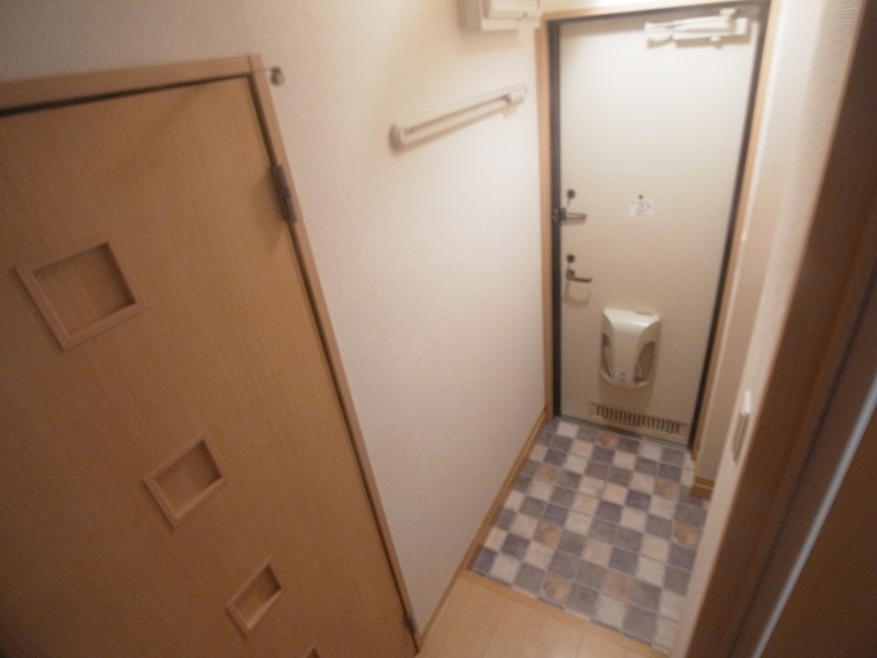 マミーパレス 玄関