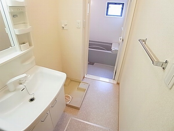 ロイヤルヒルズ春日D その他2