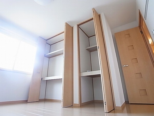 ロイヤルヒルズ春日D その他3