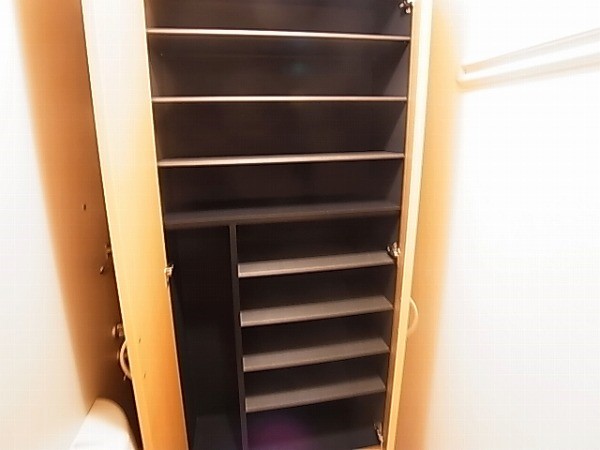 ロイヤルヒルズ春日D その他16