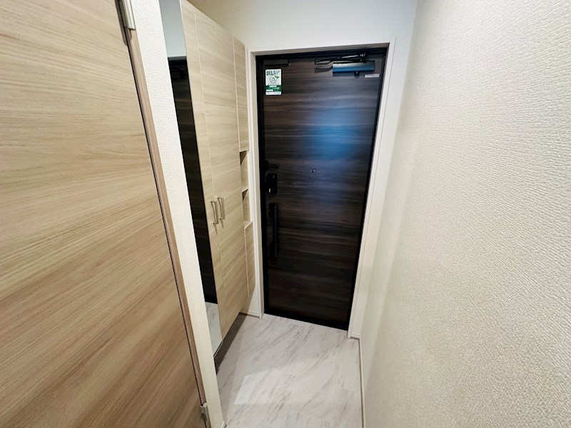 グラナーデ六町Ⅱ 玄関