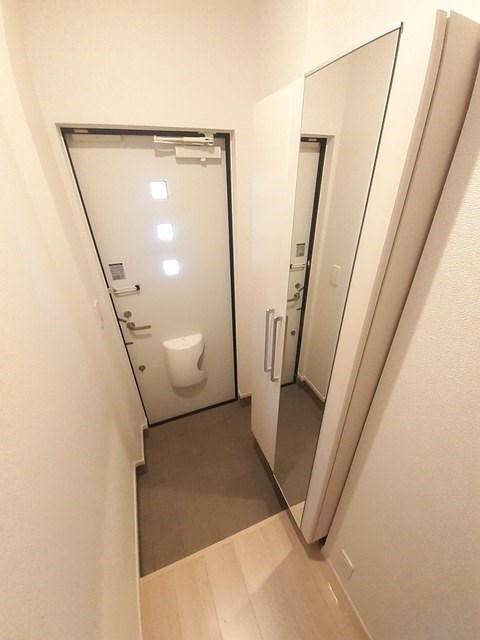 カレント　六笠 玄関