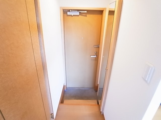 エルミタージュ 玄関