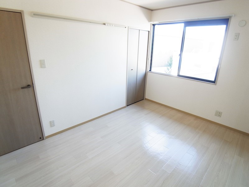 グリーンシャトルA ベッドルーム