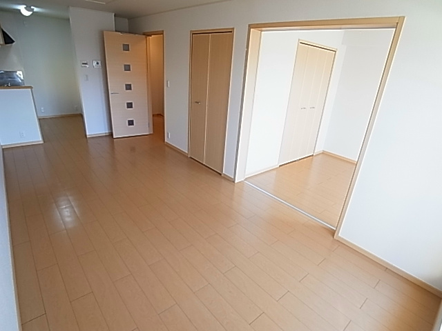 エテルノ　ピアッツァA リビング