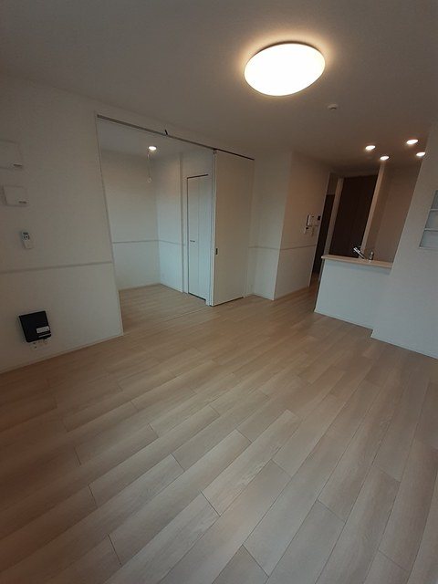 レジーナ　ガーデンA リビング