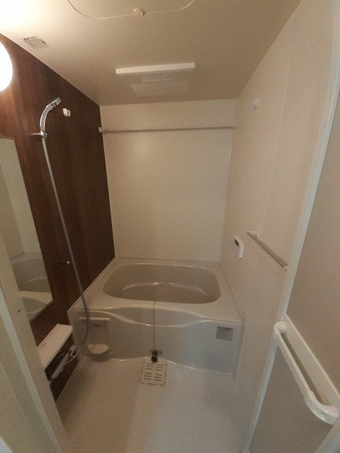 レジーナ　ガーデンA 風呂画像