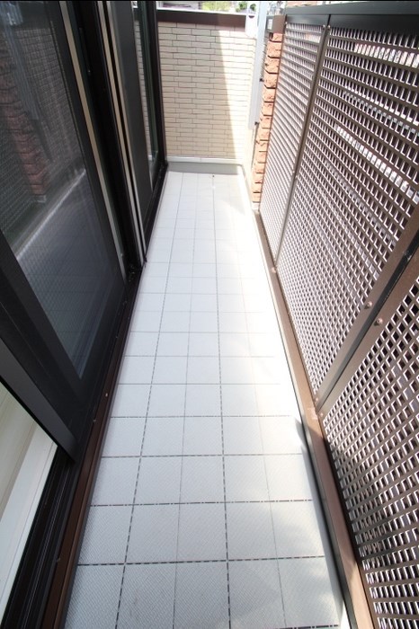 ノーバヤ　カナヤ ベランダ