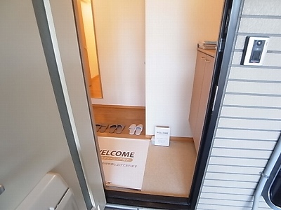 プラムヴィラ 玄関