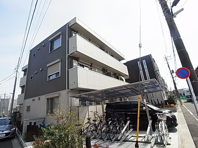 ＰＬＡＴＩＮＵＭ 外観