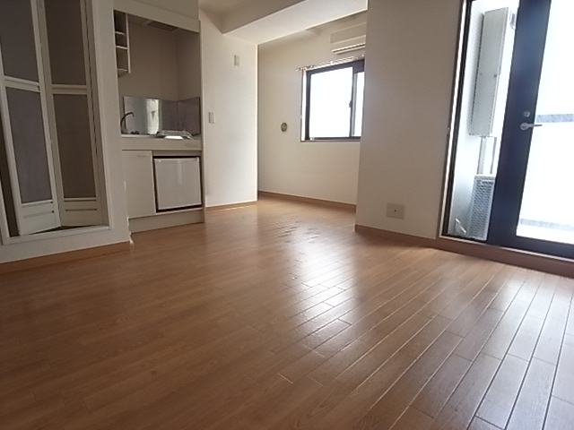 フラッツ・シゲ リビング