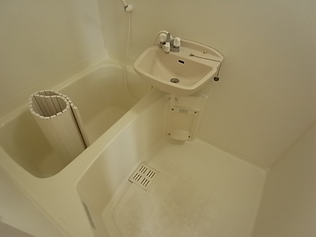 フラッツ・シゲ 風呂画像