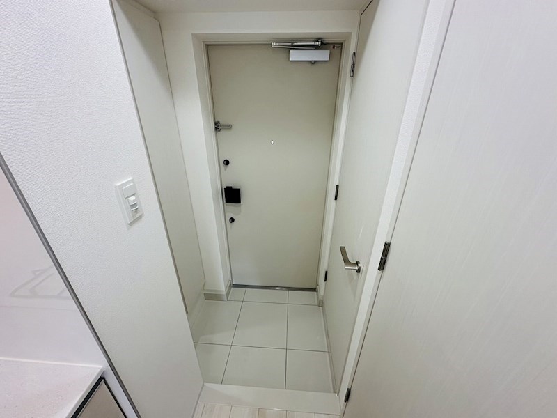 ARCOBALENO　TAKENOTSUKA 玄関