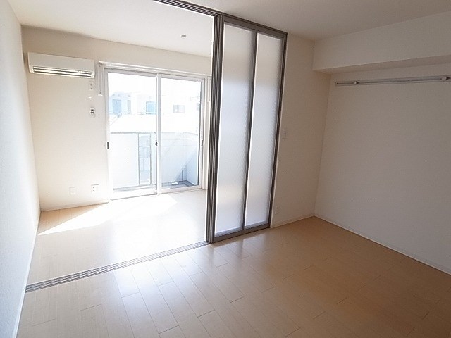 モナリエ　カワムラ その他7