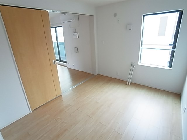 フォンテ パシフィック ベッドルーム