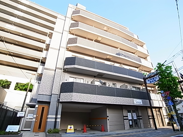 ステラ　トーレ 201号室 外観