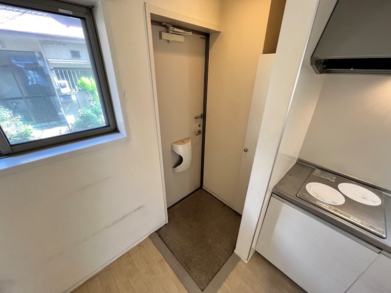 カーサ千住東 玄関