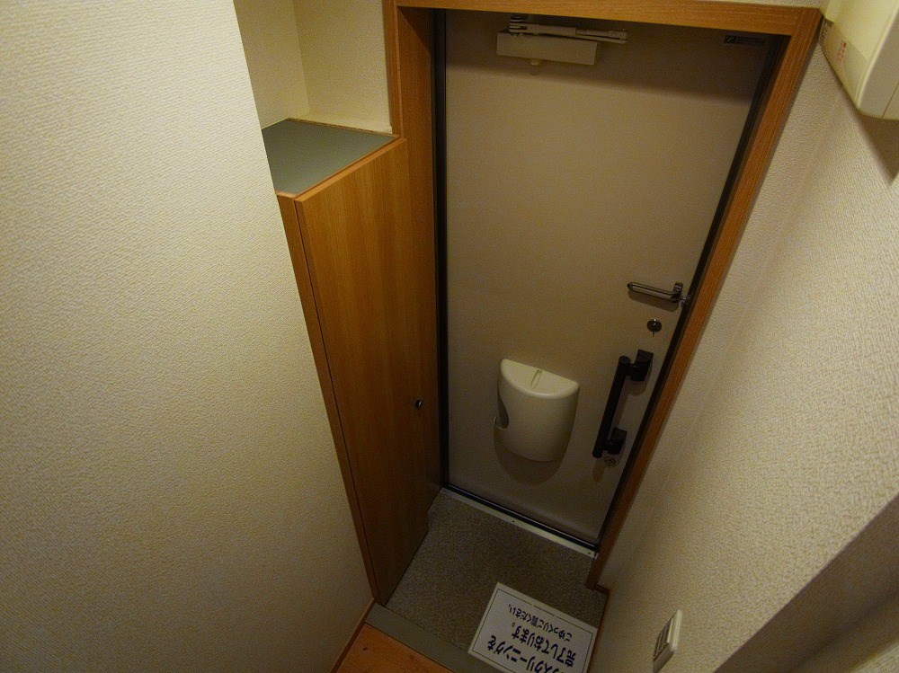 エグザ 玄関