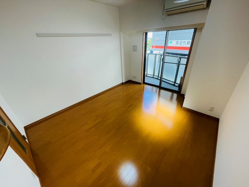 グランドパーク親水公園  リビング