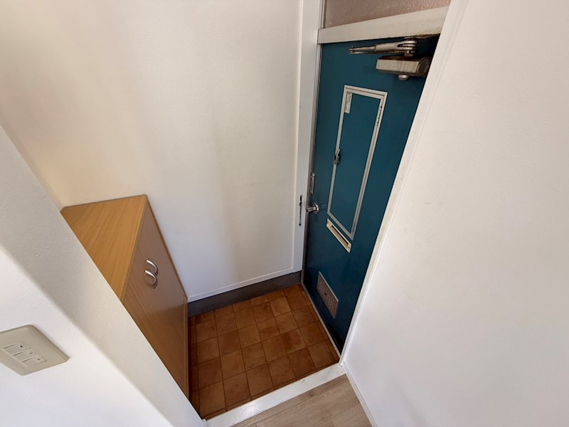 ロイヤル流山 玄関