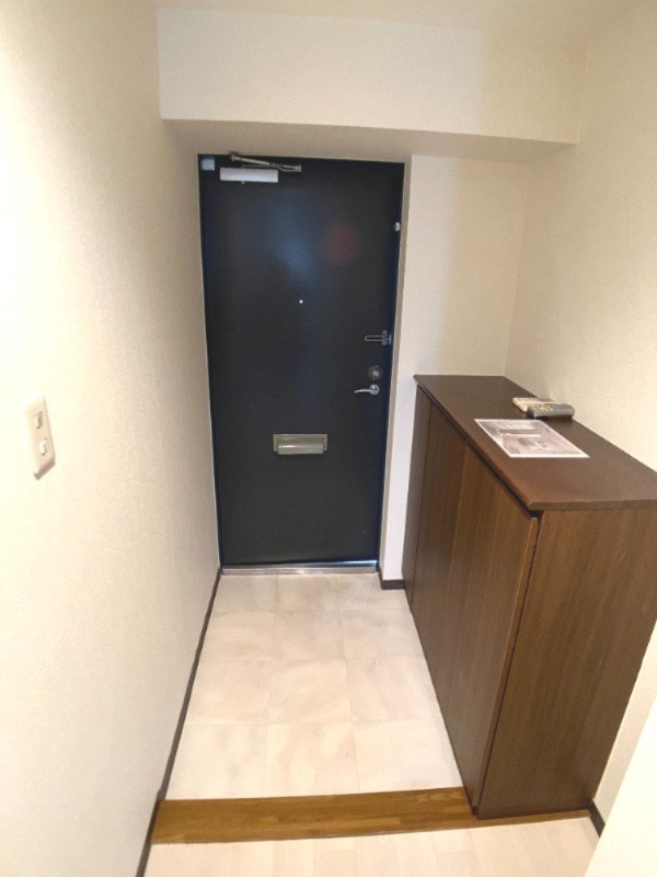 白井ロジュマン 玄関