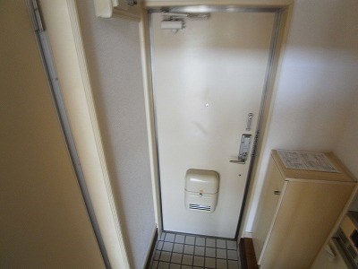 ジュネパレス新松戸第37 玄関