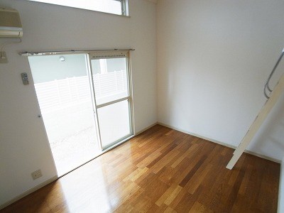 ジュネパレス新松戸第37 ベッドルーム