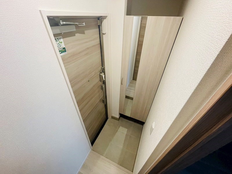 グラナーデ竹ノ塚 玄関