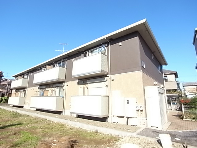 シャルマン・ルミエール 203号室 外観