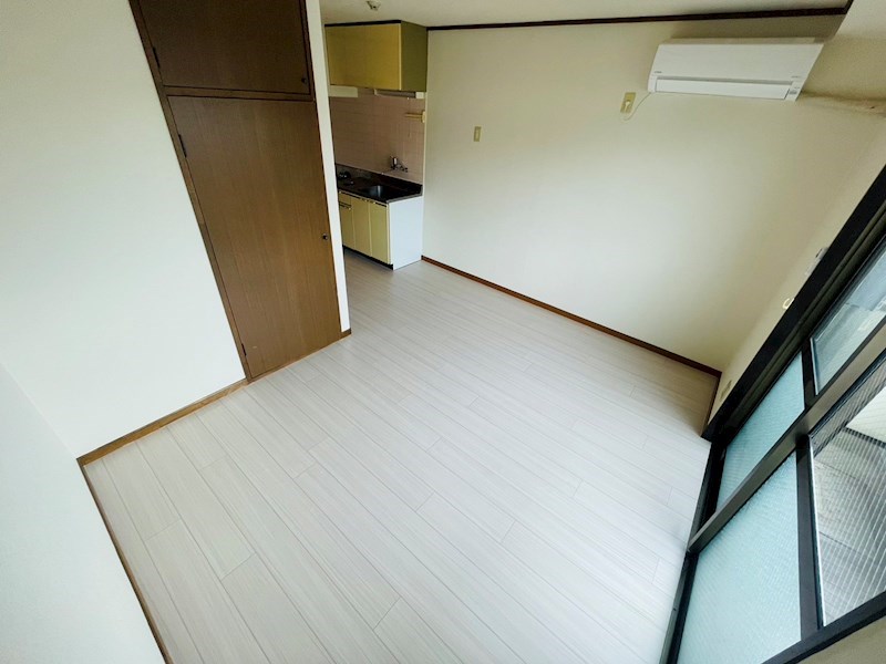 メゾンリリー　足立 リビング