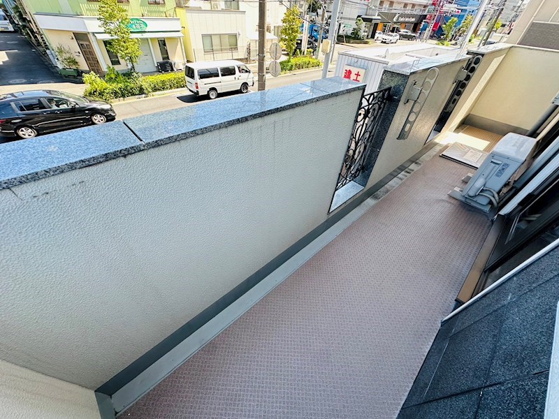 成美トラスト加賀２ ベランダ