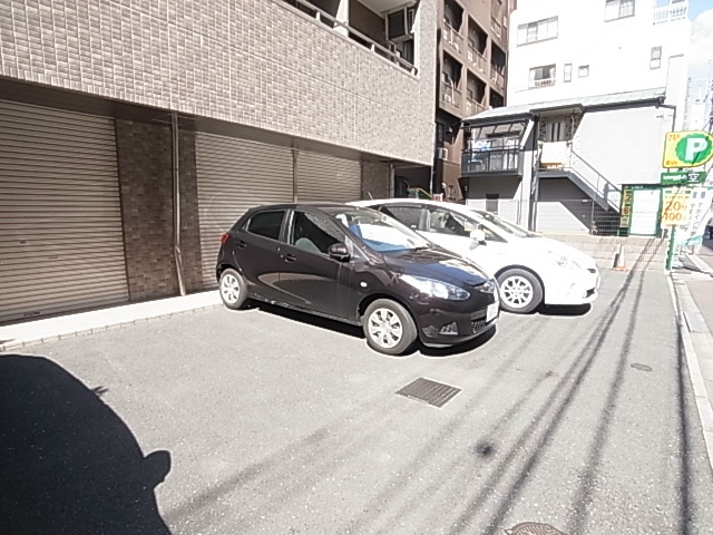 カーサ松戸 駐車場
