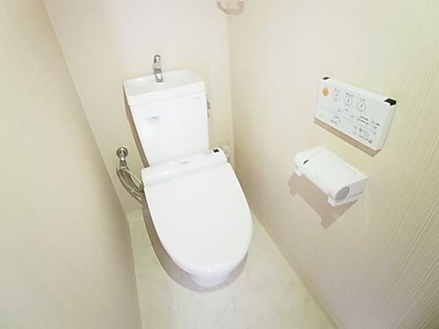 リヴェールタワー綾瀬 トイレ