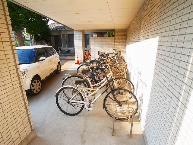 ツリーデン松戸Ⅱ 駐車場