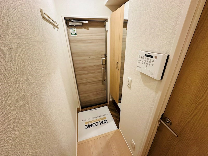 グラナーデ東伊興 玄関