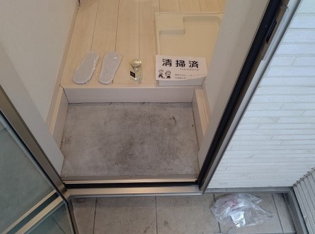 サークルハウス舎人弐番館 玄関