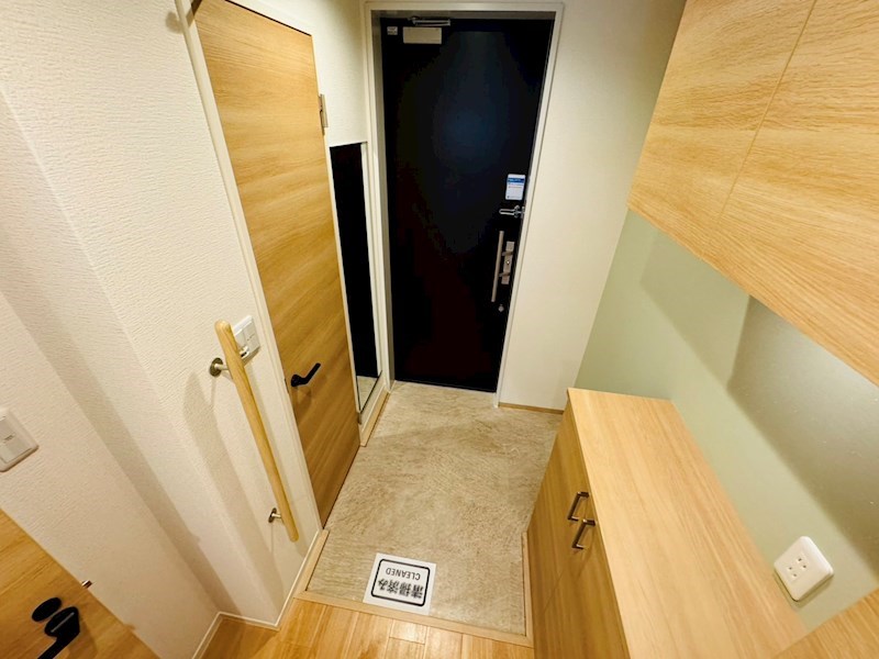 アドニス柏 玄関