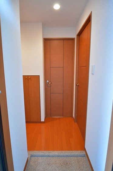 オアシスB棟  玄関