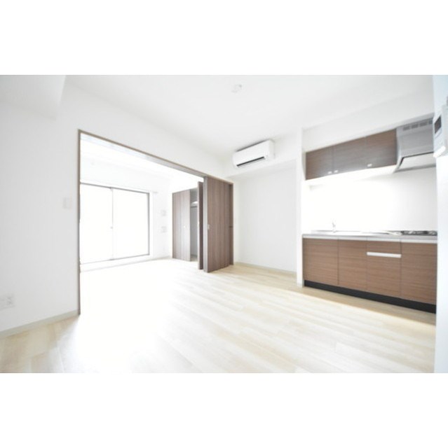 NEOグレイス綾瀬  リビング