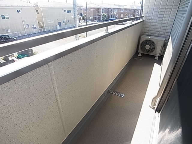 ファミーユⅠ ベランダ