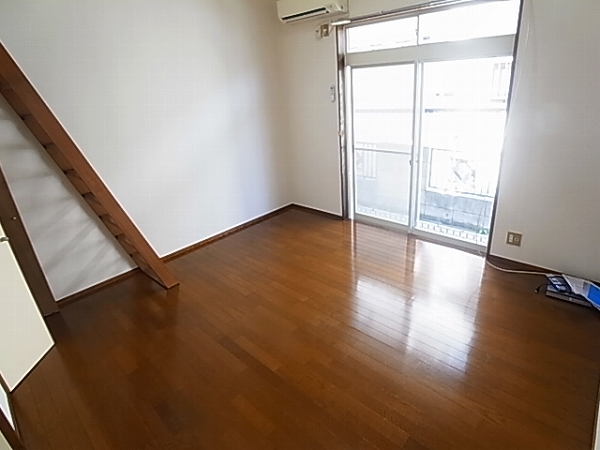 ロイヤルハイツ富士見台 リビング